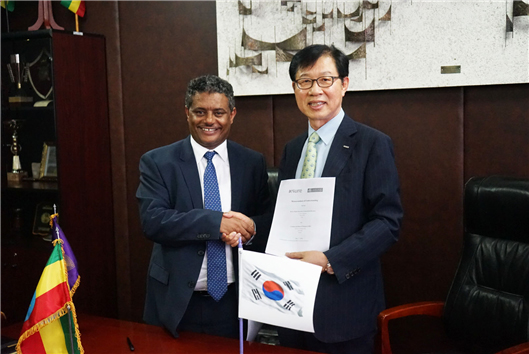 By providing more supports, K-sure lowered the risk of  exports toward Africa